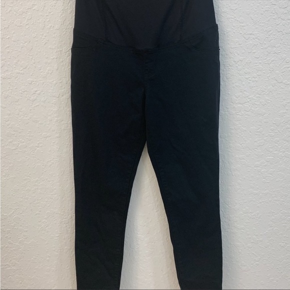 New Isabel skinny maternity crossover panel. Size 12/31R. Color burgundy - Picture 5 of 16